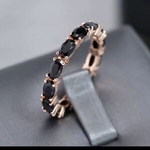 Rose Gold Ring with Black Oval Stones - Elegant Women's Band